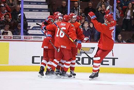 Хоккей: Россия разгромила словаков и вышла в полуфинал молодежного ЧМ