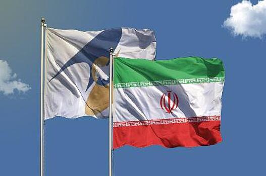 Глава МИД Ирана встретился с президентом Туркмении в Ашхабаде