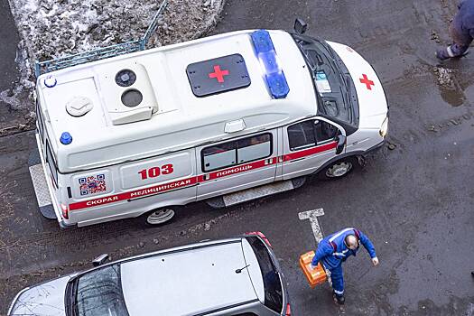 В Петербурге ребенок надышался парами из аккумулятора и попал в больницу
