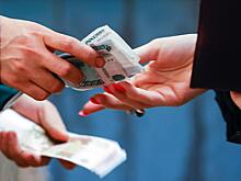 Россияне накопили рекордную за 2 года сумму наличных «под матрасом»