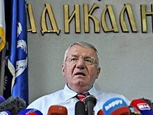 Лидера сербских радикалов Шешеля обвинили в Гааге в неуважении к международному суду