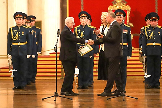 На Форуме объединенных культур в Петербурге вручили Эрмитажную премию