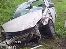 На трассе Калининград — Долгоруково водитель легковушки потерял управление и врезался в другую машину