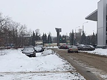 Грязный снег с улиц нижегородские коммунальщики сбрасывают в Оку
