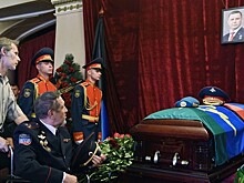 Захарченко похоронили в Донецке с воинскими почестями