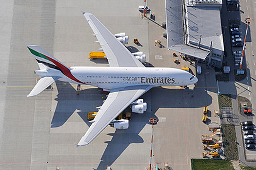 Пассажирка получила письмо с ругательствами от Emirates