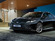 Новая Camry с фантастическим салоном выросла в размерах