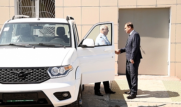 Волгоградской транспортной полиции передали новые автомобили