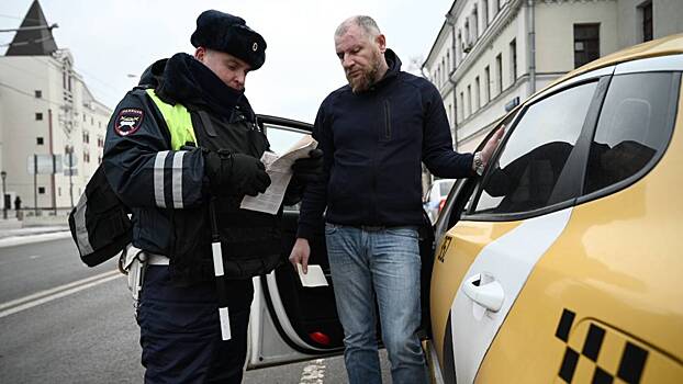 Часть перестанет действовать: каким водителям в 2025 году надо поспешить с заменой прав