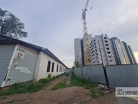 На завершение строительства домов на ул. Планерной выделят 450 млн рублей