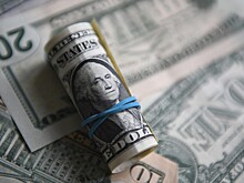 Внешний долг России резко упал