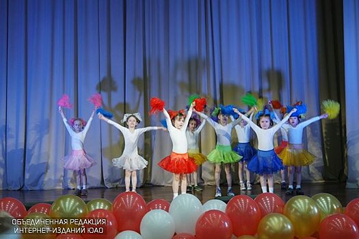 Песни и стихи в честь Победы: праздничный концерт состоялся в управе района Нагатинский затон