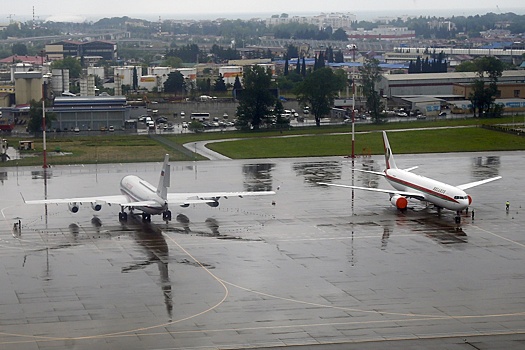 Самолет Стамбул - Москва совершил экстренную посадку в аэропорту Сочи