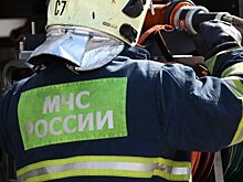 Большегруз упал с моста в Симферополе