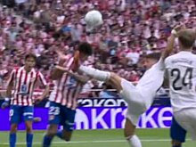 Экс-судья Фернандес о пенальти «Атлетико» с «Реалом»: «Хоть Гюлер первым каснулся мяча, он задел ногой голову Гонсалеса. Это 11-метровый»