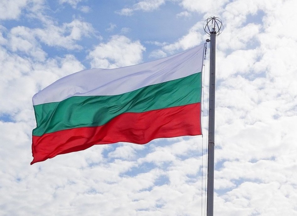 Президент Болгарии распустил парламент и назначил временное правительство во главе с Галабом Доневым
