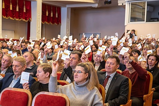 Работники предприятий ЕВРАЗа на Урале получили новые гарантии и льготы