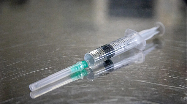 Эксперт: Россияне могут столкнуться с нехваткой вакцин после начала вакцинации от коронавируса