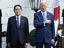 «Саммит века-2». Байден грозится обойти Трампа и договориться с Ким Чен Ыном