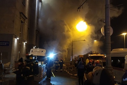 Инженерные компании приступили к ликвидации последствий возгорания в московском коллекторе