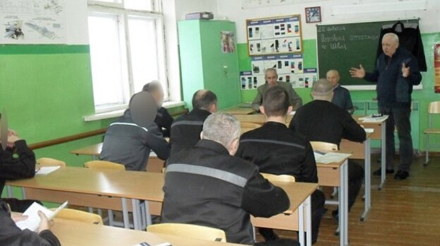 В Пензе 25 осужденных сдали экзамен на швею