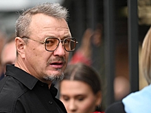 Башаров резко отреагировал на слухи о беременности невесты