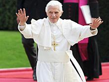 Экс-Папа Римский Бенедикт XVI обвинил сексуальную революцию 1960-х годов виновной в разгуле насилия среди священников