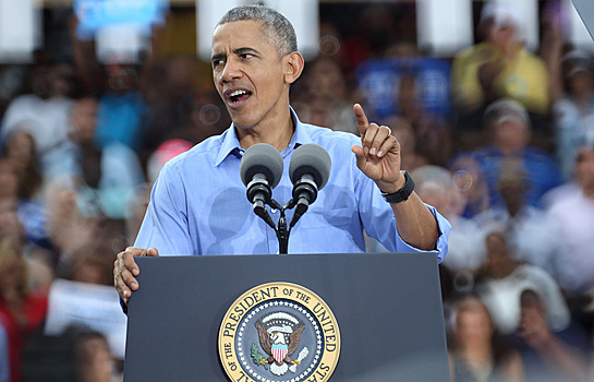 Обама намерен уволить главу ФБР после выборов
