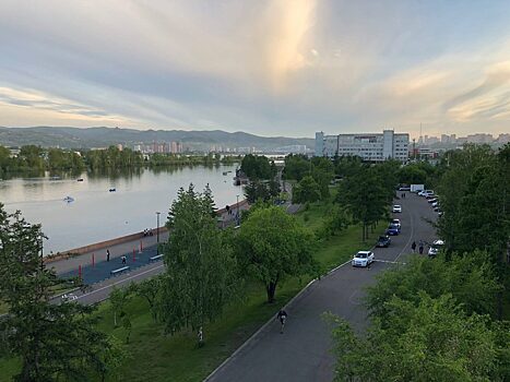 В Курганской области прогнозируют сильный дождь, грозу и ветер