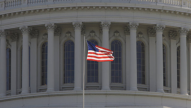 Сенат США продлил программу слежки за иностранцами