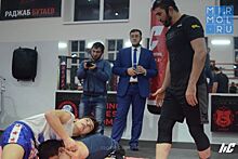 Боец UFC Рустам Хабилов и чемпион мира по футболу Тимур Алиев встретились с молодежью Хасавюрта