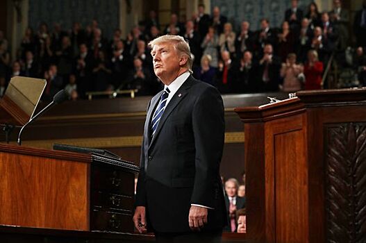 Трамп просит конгресс изучить сообщения о прослушке перед выборами