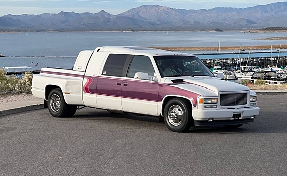 Посмотрите на уникальный Chevrolet Silverado, созданный специально для перевозки яхты