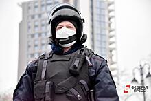 В Екатеринбурге полиция перед протестами пришла с обысками в штаб Навального