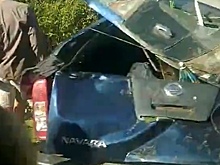 Очевидцы: между посёлками Приморье и Лесное перевернулся Nissan Navara