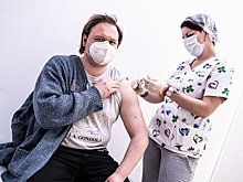 Власти Подмосковья объяснили введение обязательной вакцинации в сфере услуг