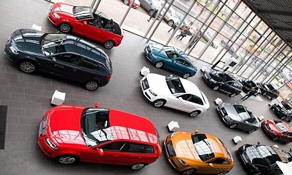 За последний месяц цены на автомобили в РФ подняли 29 компаний