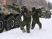 Военнослужащие ЦВО отразили нападение условного противника на военный объект в Екатеринбурге