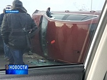 В Уфе из-за колеи перевернулся автомобиль