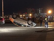 В Уфе автомобиль перевернулся на крышу