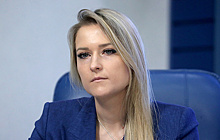 Депутат Лантратова попросила Кравцова продлить школьные каникулы до 16 января