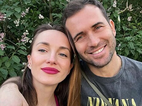 Экс-супруга Кержакова заявила, что футболист станет отцом в четвертый раз