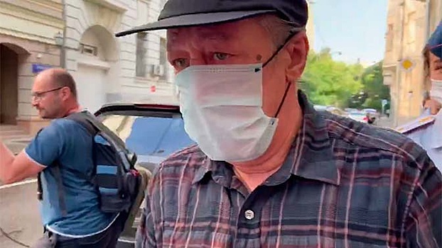 Ефремова увезли в суд на второе слушание по делу о смертельном ДТП