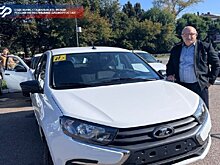 Жителям Башкирии вручили ключи от новых  Lada Granta