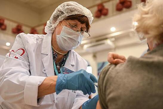 Фельдшер раскрыл самое опасное осложнение после вакцинации