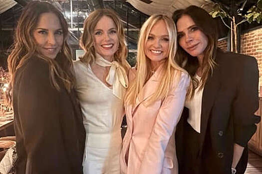 Дизайнер Бекхэм встретилась с участницами Spice Girls после ссоры с сыном