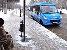 Автобусы частных перевозчиков в ВАО промоют специальным средством