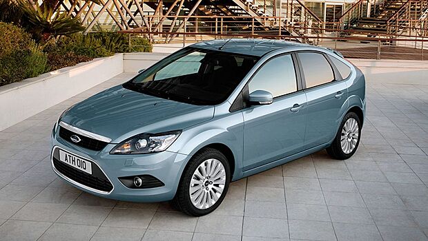 Названы самые популярные в РФ иномарки с пробегом