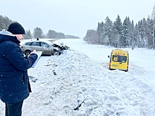 Трёх человек госпитализировали после ДТП со школьным автобусом в Удмуртии