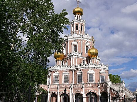 Богослужения в Троицу пройдут во всех столичных храмах